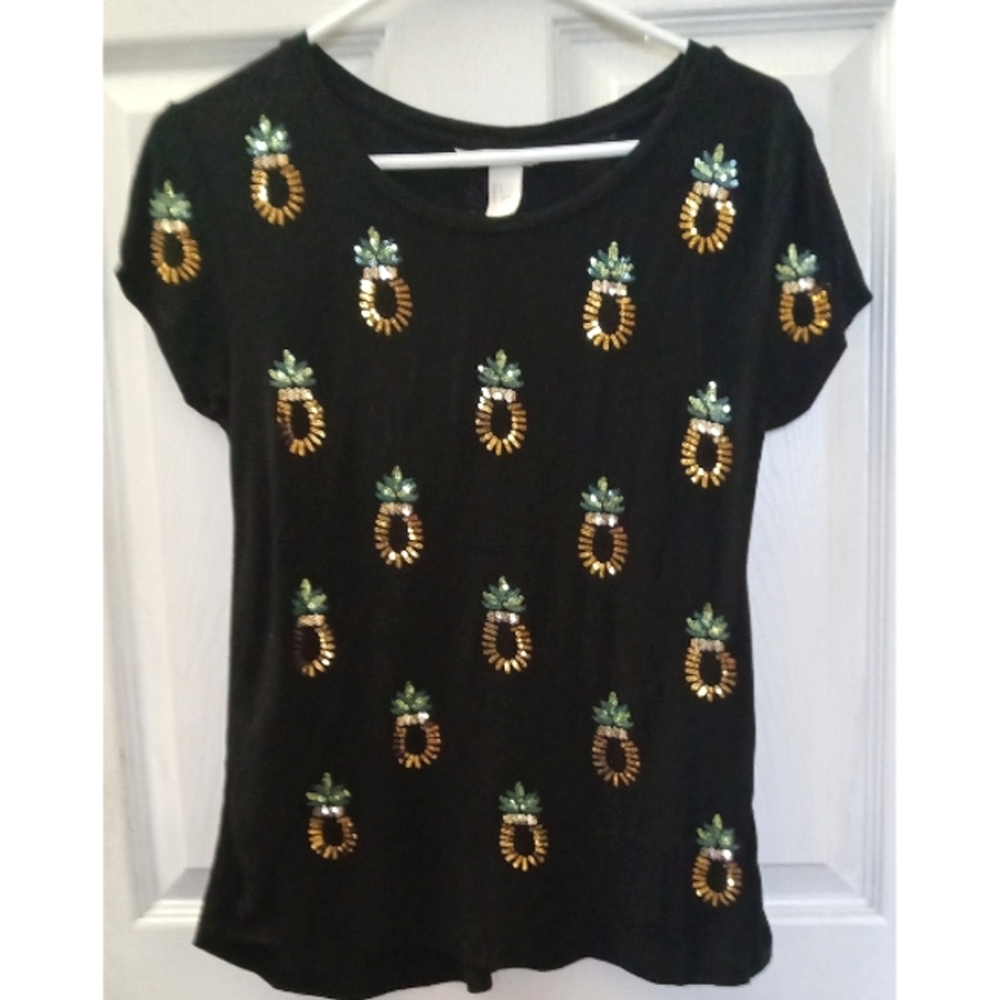H&M Pineapple Tee Size S